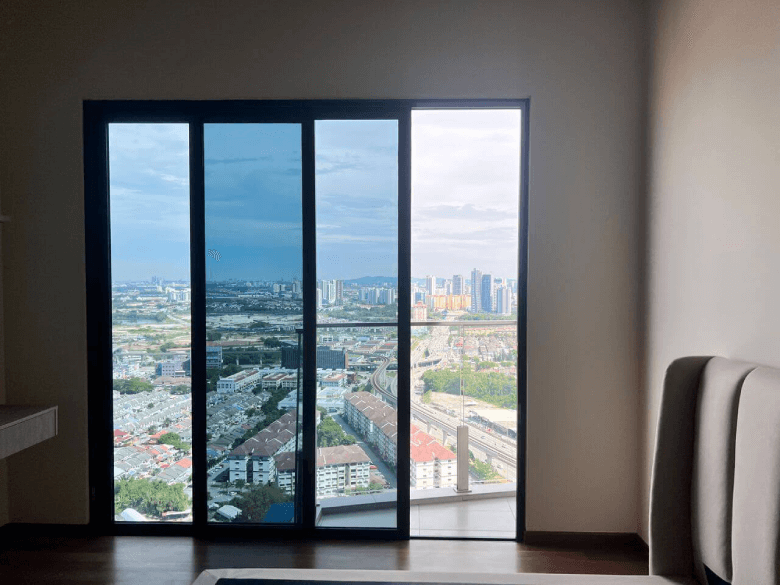 THE BEST QUALITY TINTED GLASS CHERAS