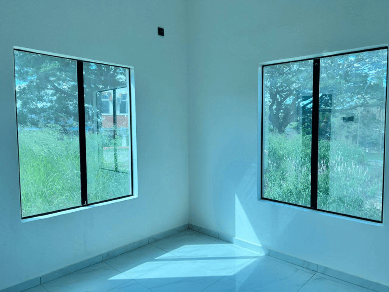 THE BEST QUALITY TINTED WINDOW FILM SEPUTEH