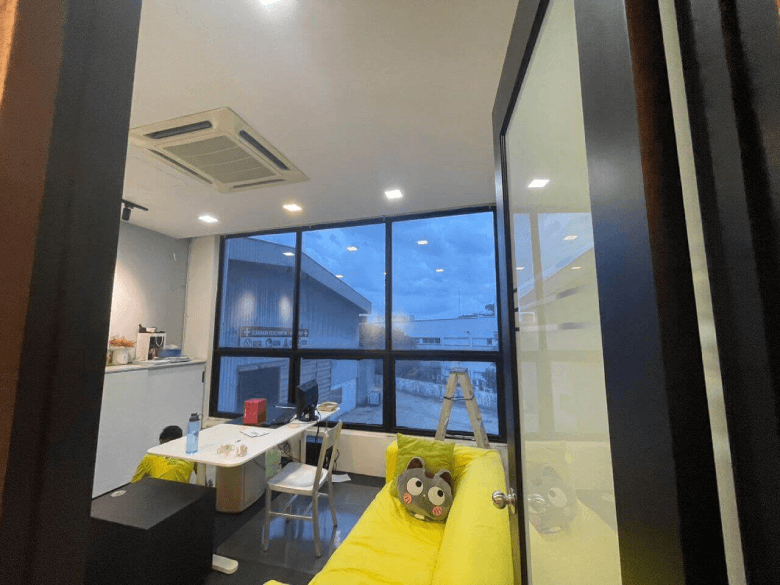 THE BEST QUALITY TINTED OFFICE PUTRA HEIGHTS
